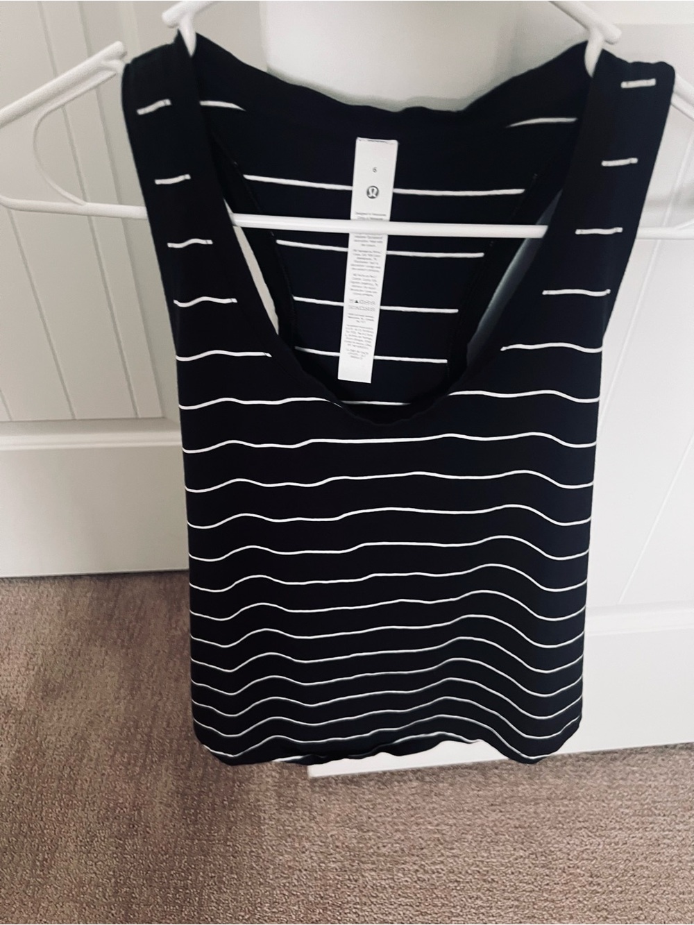 Lululemon love tank black & White Striped nwot size 6